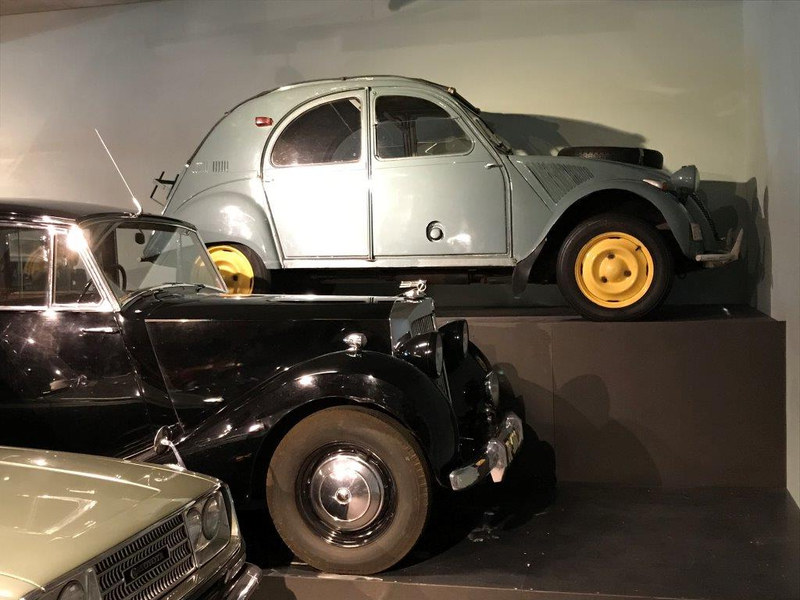 1962 Citroen 2CV Sahara. 4WD, twin engiens giving a massive total of 850cc, and two transmissions linked to a single clutch pedal and gearshift. Also note the position of the fuel filler. Only the French...Triumph Renown and (I think) Toyota Corolla in the foreground.